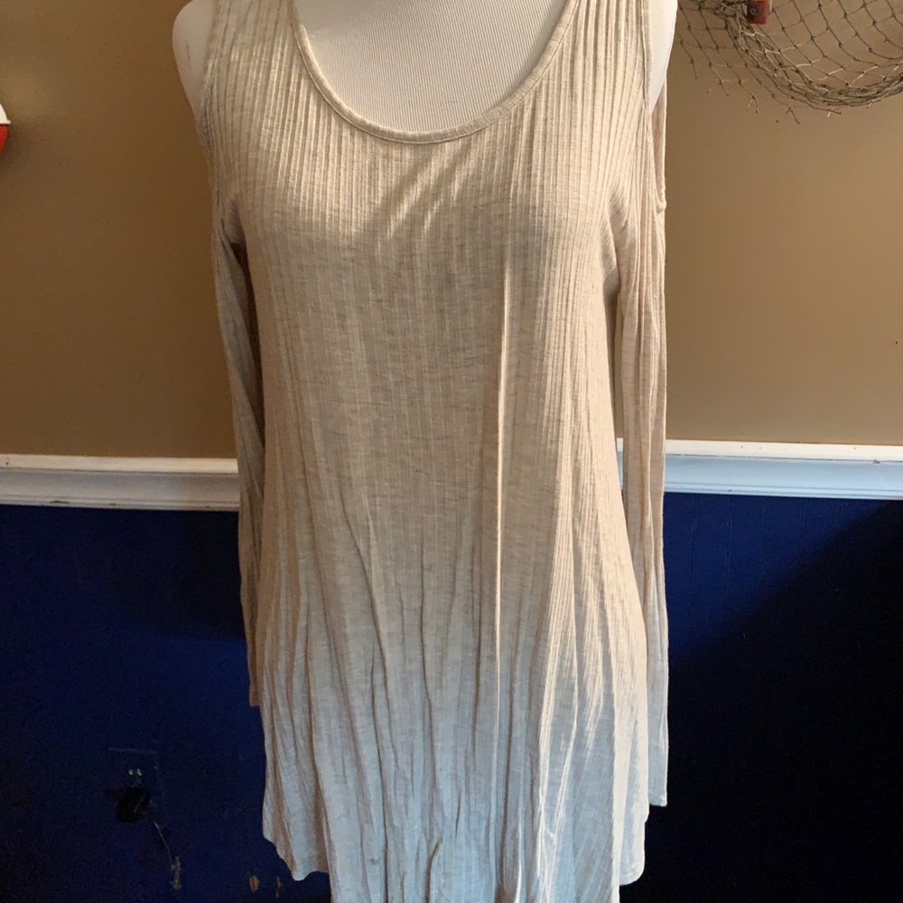 Size Large, Oatmeal colored, cold shoulder tunic